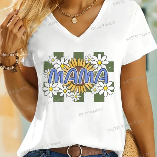 Retro Vintage Mama T Shirt V-neck Flower Mama Shirt Design Gift for Mother's Day Printed T-shirt Mom Life Short Sleeve Tee Tops